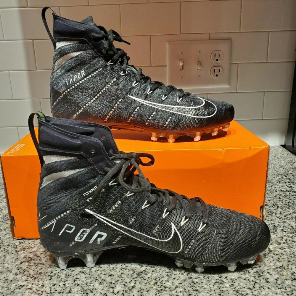 Nike Vapor Untouchable 3 Elite Football Cleats